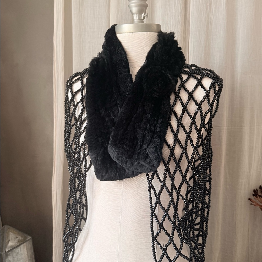 Vintage black faux fur collar scarf accessory